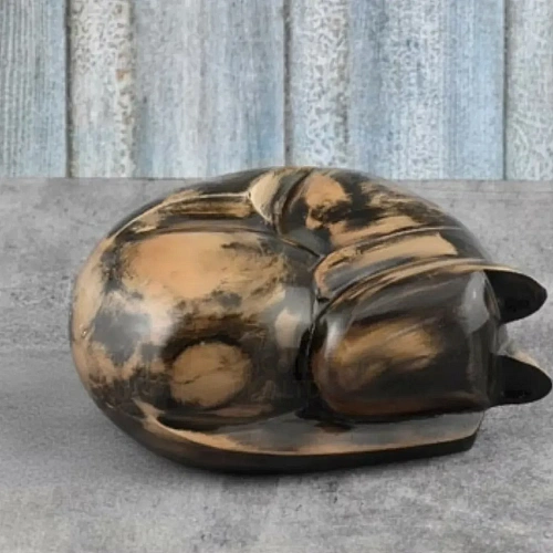 Cat Urns for remembering a much-loved cat – design 7