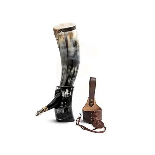 Drinking Horn Gift Sets for birthdays, groomsmen and Viking-themed gifts – design 4