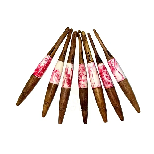 Wooden Crochet Hooks for comfortable everyday crochet – design 4